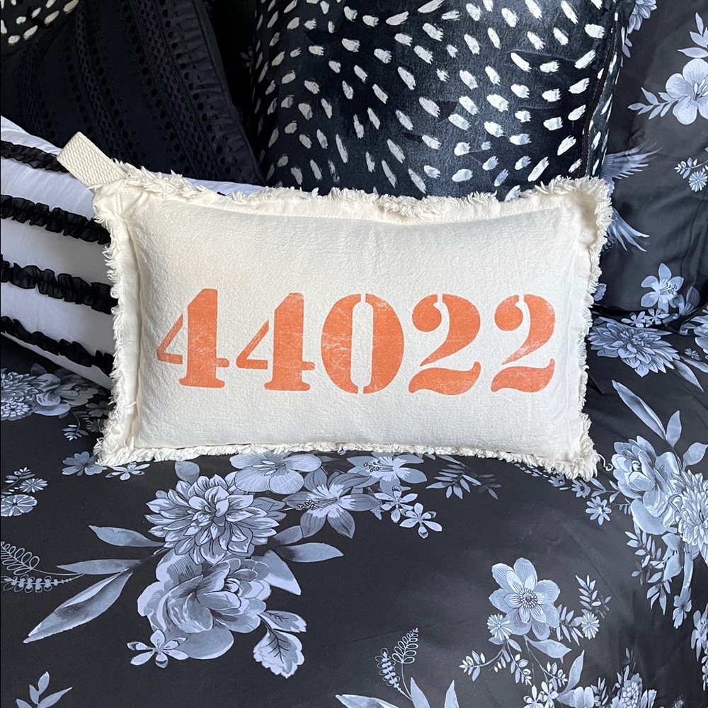 White Pillow with Orange 44022